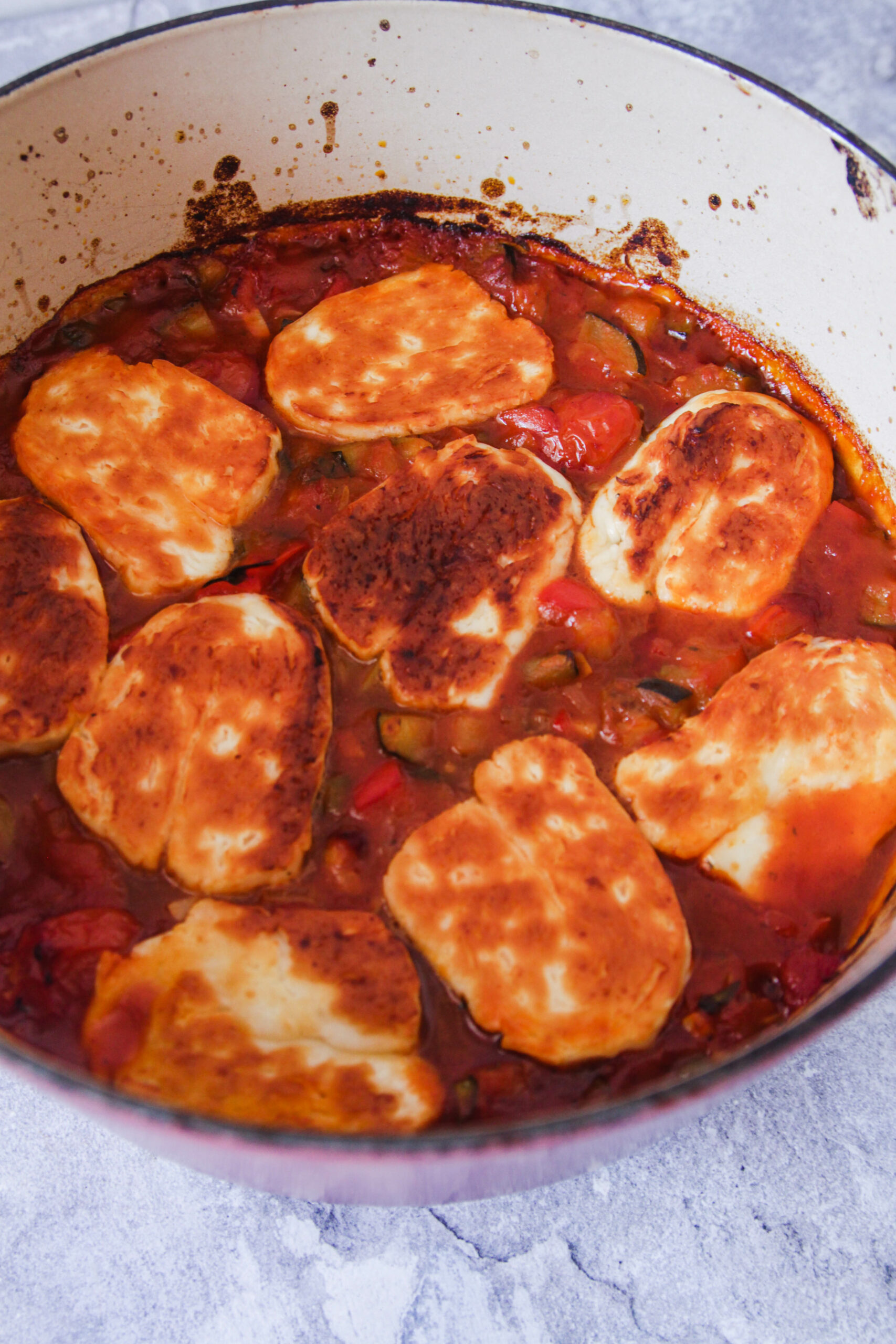 halloumi in tomatensaus makkelijk recept van goestjes